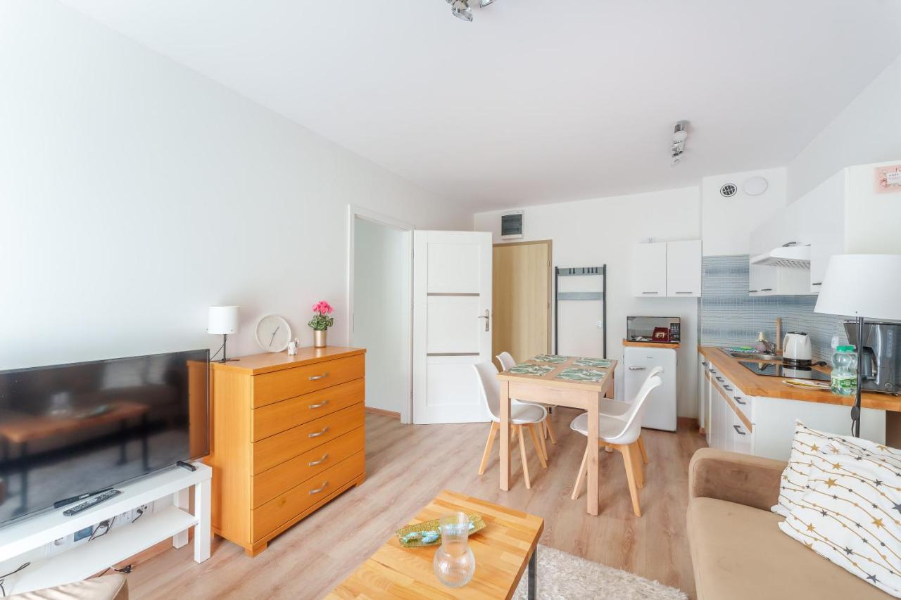 Baltica Maczka Cosy Apartment Kolobrzeg Exterior photo